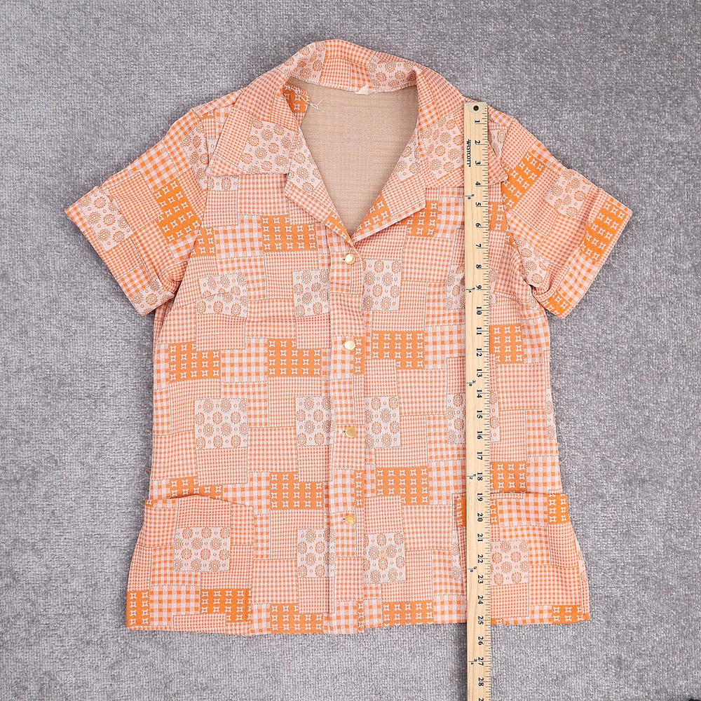 Vintage 60s/70s Women's Disco Chest 19in Short Sleeve Full Button Collared Shirt - Picture 3 of 9